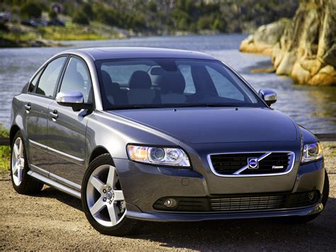 Volvo S40 2 поколение рестайлинг седан