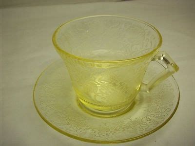 Poppy Yellow Florentine Pattern Cup And Saucer Hazel Atlas Glassware