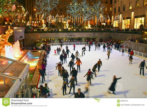 The ice rink is closed. Rockefeller Center New York City Ice Skating Editorial ...