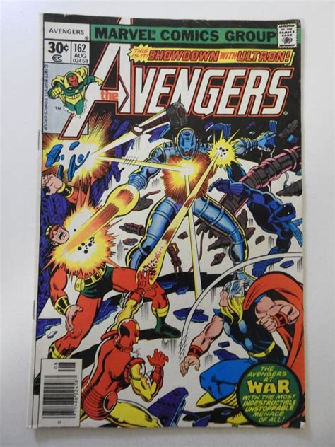 The Avengers 162 1977 Vg Condition Moisture Stain Comic Books
