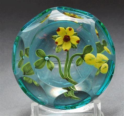 6 long and 3 3/4 tall. Paperweights for Collectors | l'art du verre | Pinterest