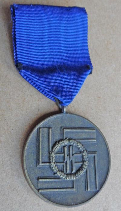 Die Wehrmacht Ss 8 Year Medal