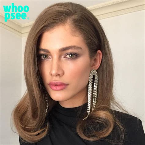 Valentina Sampaio Sarà La Prima Modella Transgender Volto Di Armani Beauty Whoopsee