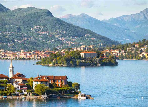 Most Beautiful Lakes In Northern Italy Lake Como Lake Garda And More