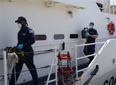 Dvids Images Coast Guard Offloads 133 Million In