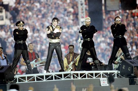 How Mj Revolutionized The Super Bowl Half Time Show