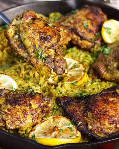One Pot Middle Eastern Chicken And Rice Evs Eats