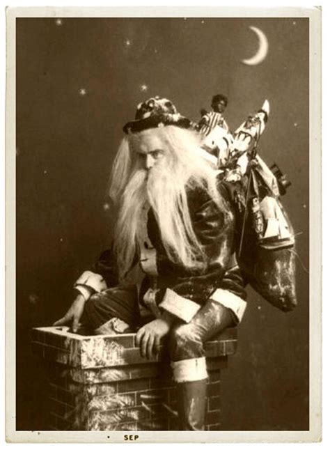 Discover The 23 Most Creepy Santa Photos From The Past