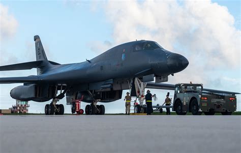 Us Air Force Awards Contract To Boeing For B 1 B 52 Engineering Services