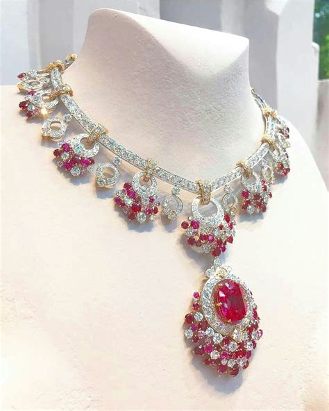 Pin By Lawrence Lastra On Jewels Real Diamond Necklace Beautiful