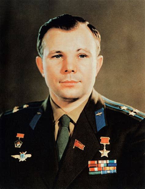 What Really Happened To Yuri Gagarin The First Man In Space History
