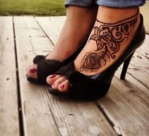 10 Sexy Foot Tattoos For Women