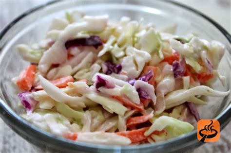 An easy coleslaw recipe that's a perfect side dish for summer parties, potlucks and barbecues. 1234 Recipes: Deli Cole Slaw