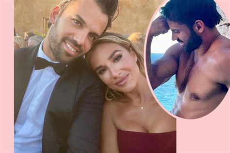 Jessie James Decker Shares Fully Nude Photo Of Husband Eric For His