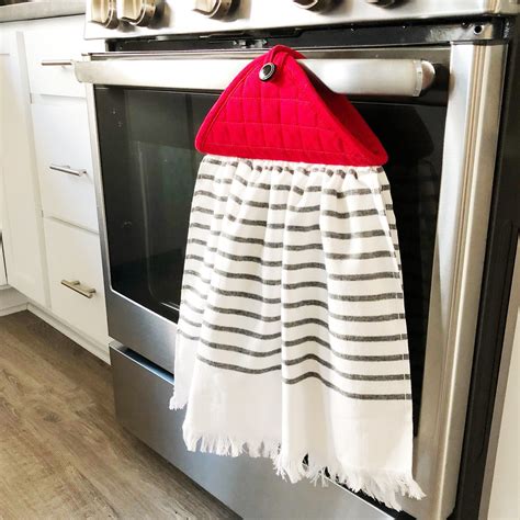 How To Make An Easy Hanging Dish Towel Dish Towels Dish Towel Crafts