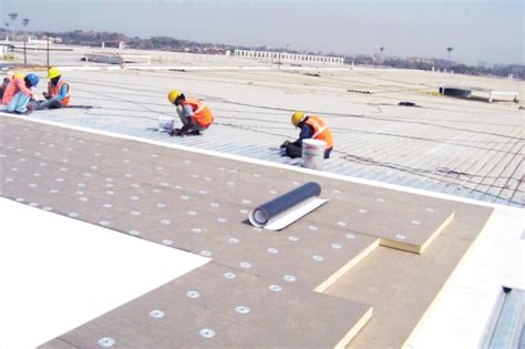 This creates a vinyl vapor barrier around the building. What is the best way to insulate a steel building? | | B2B ...