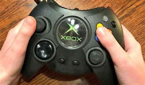 Legendary Original Xbox Duke Controller Now Available For Pre Order