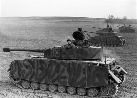 Panzer Iv Ausf H Tracked Vehicles Weapons And Technology German War