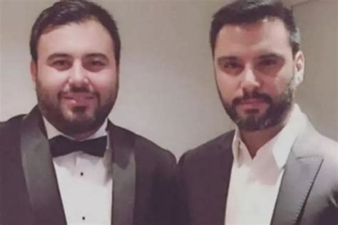 Jul 01, 2021 · selçuk tektaş'ın gözyaşlarına boğulan eşi merve tektaş'ı alişan ve annesi teselli etmeye çalışmıştı. Alişan: Durumu çok kritik, dua istiyoruz - Magazin ...