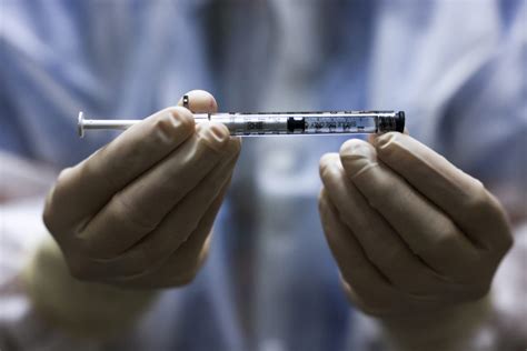 uk combo vaccine trial adds moderna novavax to the mix politico