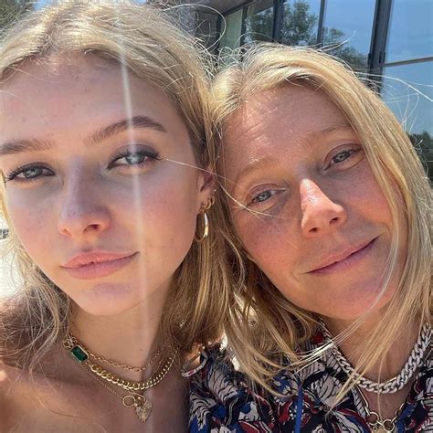 Gwyneth Paltrow Wishes Lookalike Daughter Apple A Happy 18th Birthday You Are Everything I