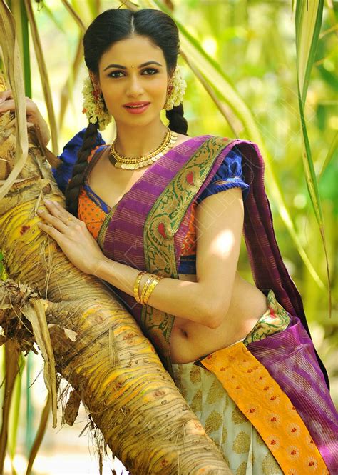 South New Actress Simran Kaur Mundi Latest Navel Photoshoot Stills