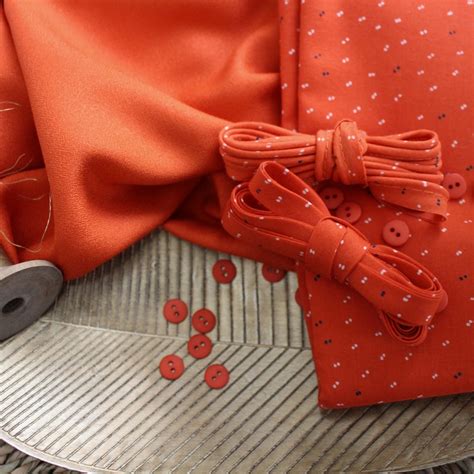Tangerine Viscose Crepe Fabric Weave And Woven