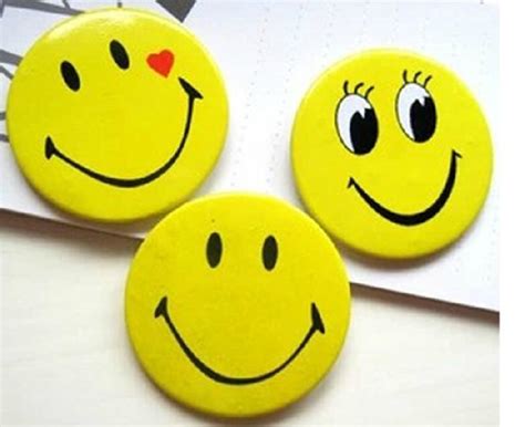 Smiley Face Badge Tinplate Crafts Custom Tinplate Smiley Face Pins
