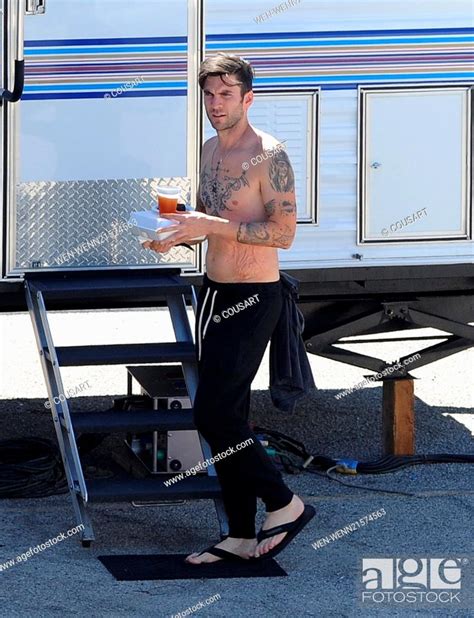 Actor Wes Bentley Shows Off His Tattoos While Walking Around Shirtless