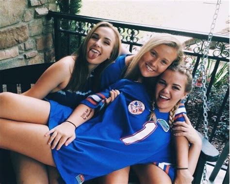 10 Adorable Gameday Outfits At Uf Society19 Gameday Outfit College