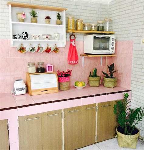 Menata pot bunga memerlukan rak agar terlihat rapi. 42 Model Rak Dapur Minimalis Modern Terbaru 2021 | Dekor Rumah