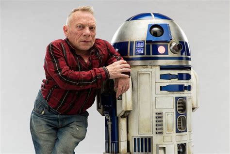 Jimmy Vee Wraps Filming As R2 D2 For Episode Ix Jedi News