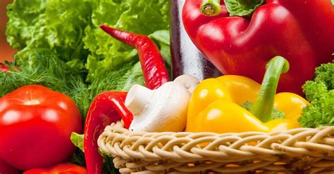 No time to run to the store. 10 Easy Steps to Growing Your Own Food | Love The Garden