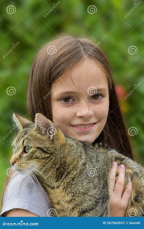 Cute Teenage Girl Cuddles With Her Cat Stock Image Image Of Cute Canoodle 267062657