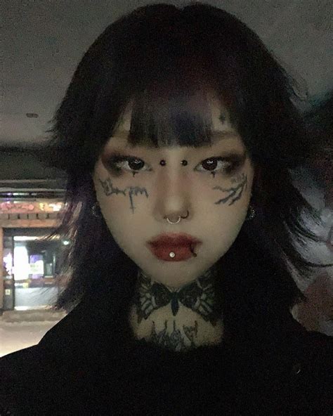 Pin By Unknown 1 On Kara Edgy Makeup Aesthetic Hair
