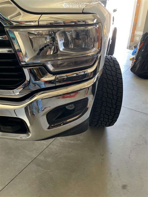 2019 Ram 2500 With 22x10 25 Hostile Lunatic And 33115r22 Nitto Terra