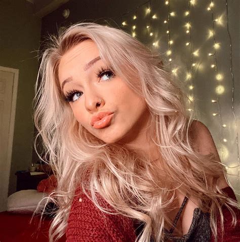Zoe Laverne Blond Hairstyle Bautiful Face Beautiful Lips Zoe Laverne Cute Instagram Blonde