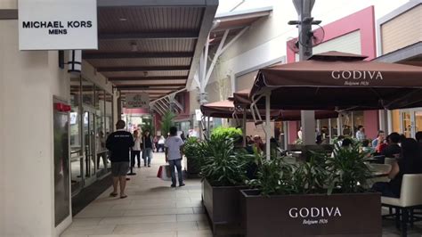 Genting highlands premium outlets had its soft launch last week (june 15), and the discounts look very promising. Genting Highlands Premium Outlets is Having a Great Sale ...