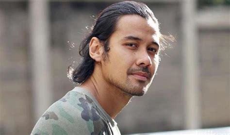 7 Aktor Indonesia Yang Bersinar Di Sinetron Dan Film