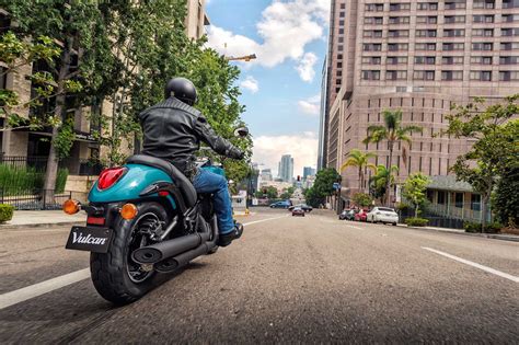 2022 Kawasaki Vulcan 900 Custom Guide • Total Motorcycle