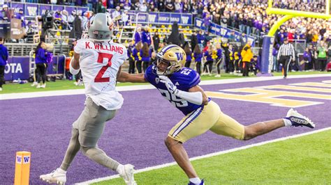 Uw Huskies Earn No 2 Seed Sugar Bowl Rematch With No 3 Texas In
