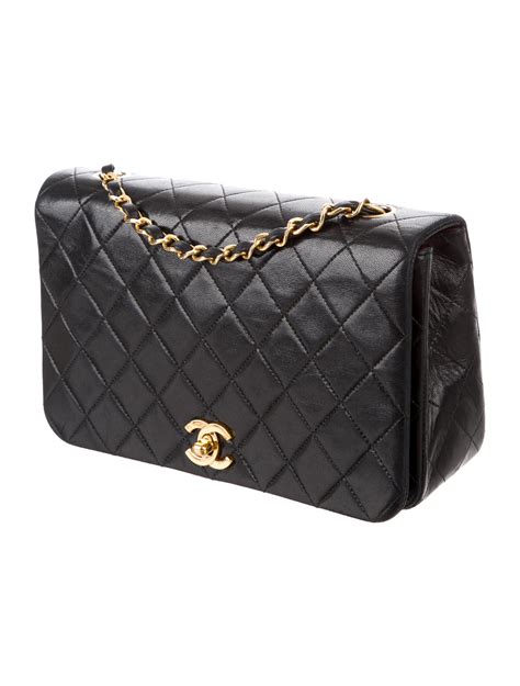 Chanel Vintage Quilted Flap Bag Handbags Cha190882 The Realreal
