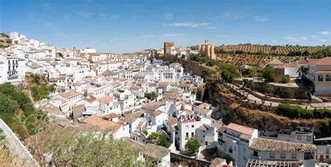 Setenil De Las Bodegas Descubre Qué Ver Y Hacer