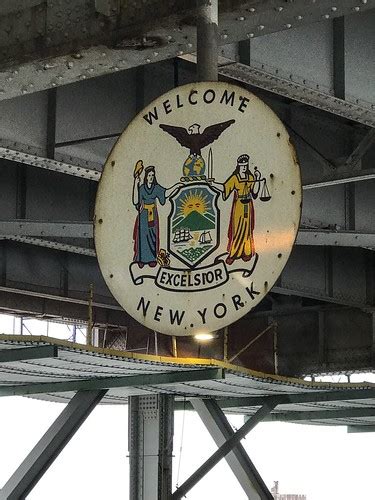 Welcome To New York State Line Sign Lower Level George W Flickr