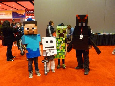 Minecraft Cosplays At C2e2 2013 By Linksliltri4ce On Deviantart Bad Cosplay Minecraft Cosplay