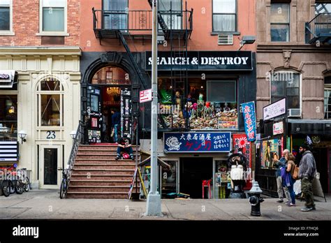 New York Ny 6 November 2015 St Marks Place In The East Village