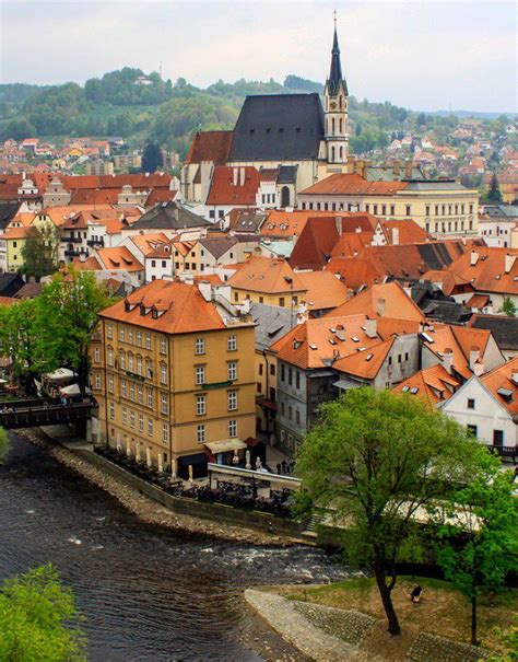 How To Day Trip To Cesky Krumlov From Prague And Vienna Earth Trekkers