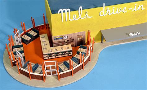 Mels Drive In Plastic Model Building Kit Ho Scale 935