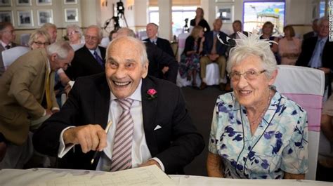 Couple Could Become Worlds Oldest Newlyweds Cnn Newly Married Couple Newlyweds Couples