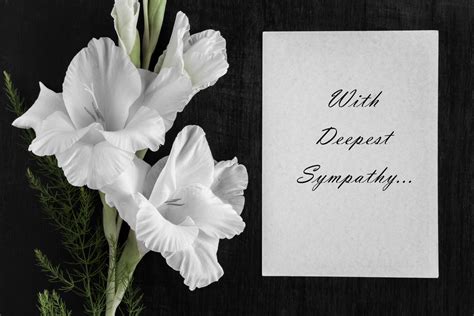 Here is a guide that will help determine if your choice of flowers is. Writing a Sympathy Card Should Be Heartfelt ⋆ FloraQueen